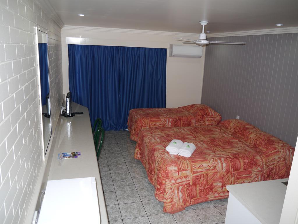Emu Park Motel Habitación foto